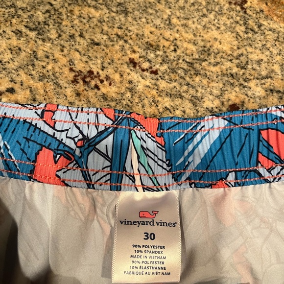 Vineyard Vines mackerel swim trunks men’s size 30 - unlined - Picture 2 of 2